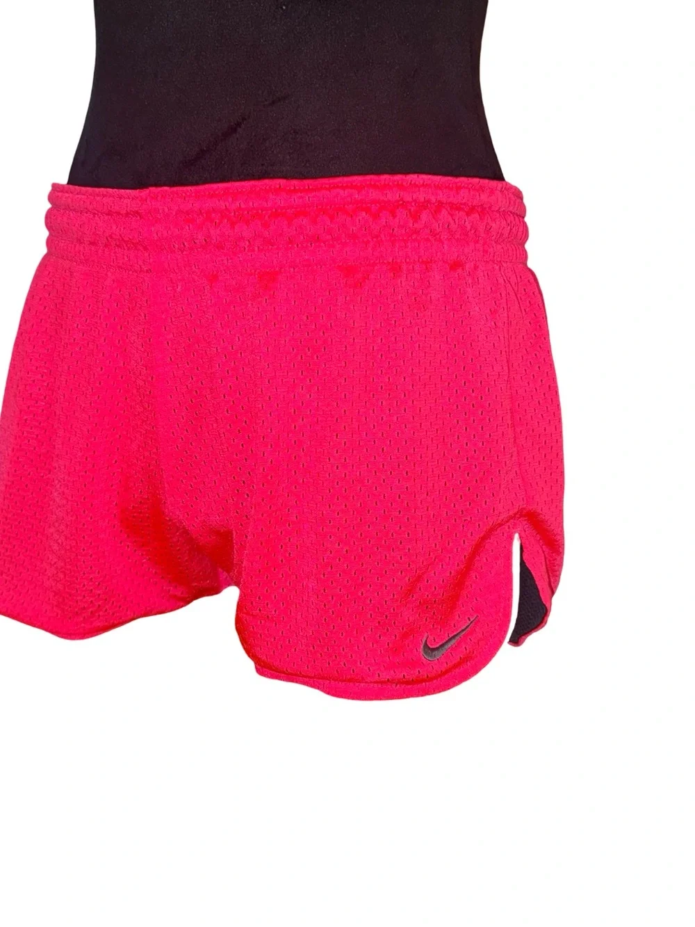 Y2K neon pink Nike‎ Dri-Fit mesh shorts feature a black inner lining sz S